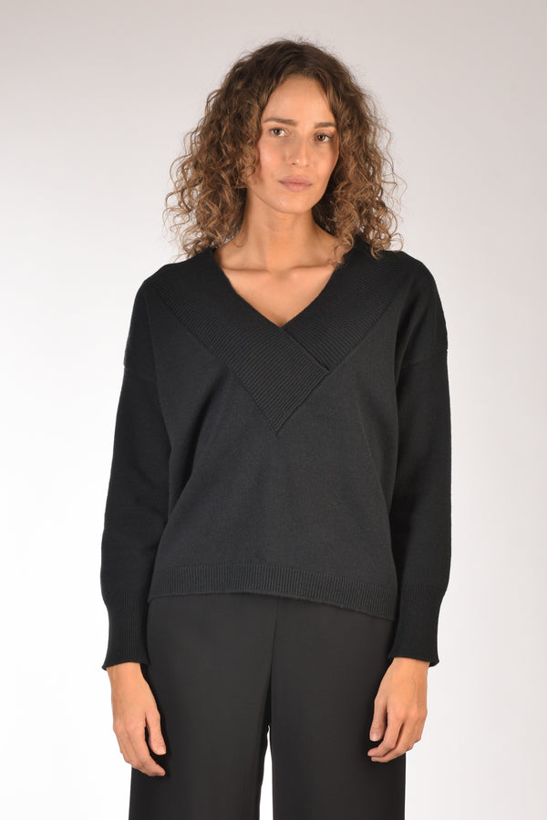 Base Milano Maglia Scollo V Nero Donna-2